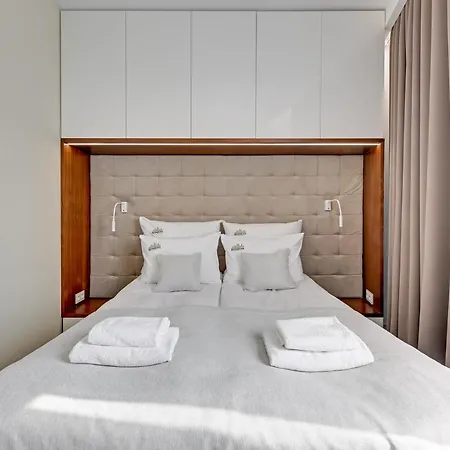 Downtown River View Apartment